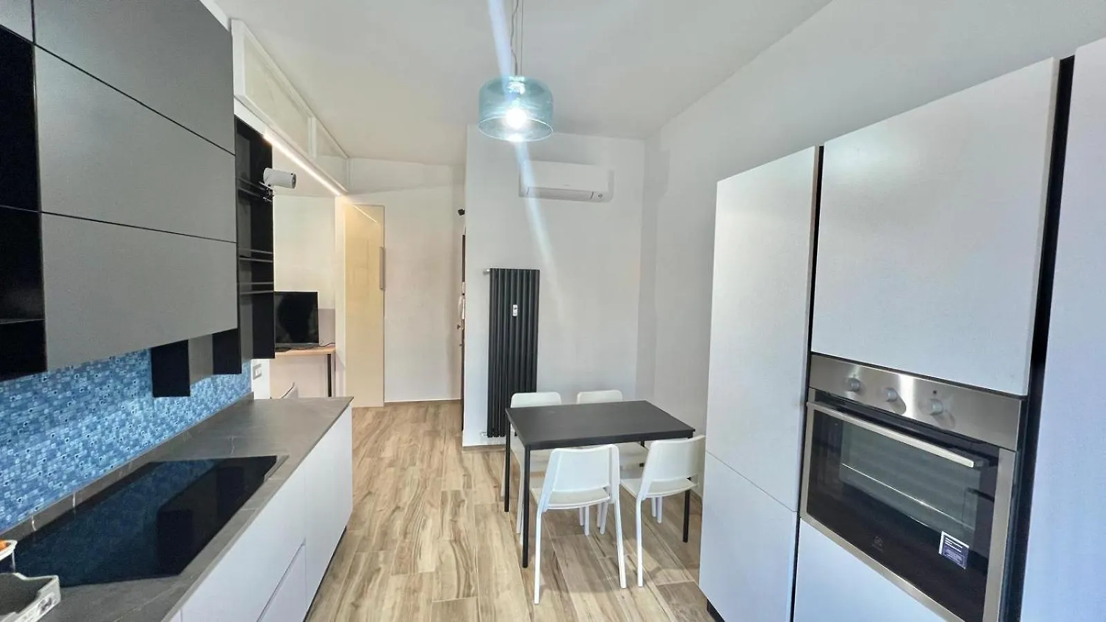 Διαμέρισμα Torelli Home, Moderno E Confortevole, Nel Cuore Della Citta Di Milano, Con Balcone Vista Porta Garibaldi