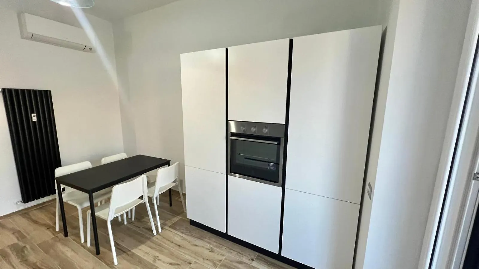 Torelli Home, Moderno E Confortevole, Nel Cuore Della Citta Di Milano, Con Balcone Vista Porta Garibaldi Ιταλία